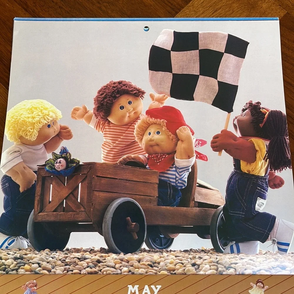 VINTAGE CABBAGE PATCH DOLLS CALENDAR 1985 - READ DESCRIPTION